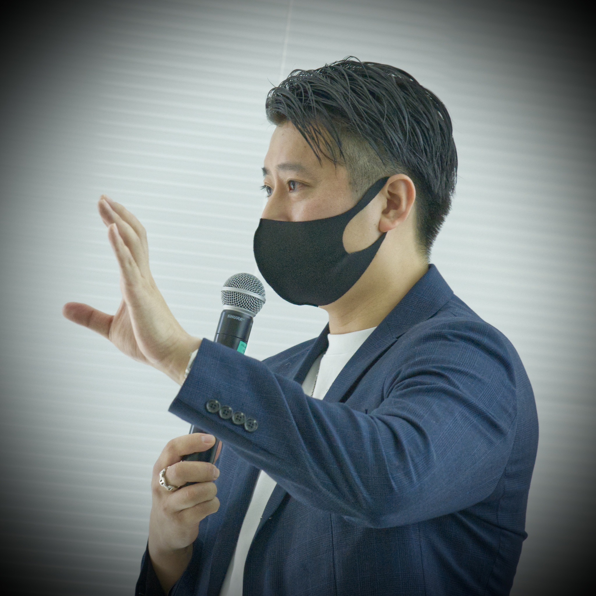 パーソナリティー写真